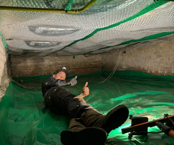 PIF FLOOR tom in de kruipruimte in Groningen: Vloerisolatie in groningen